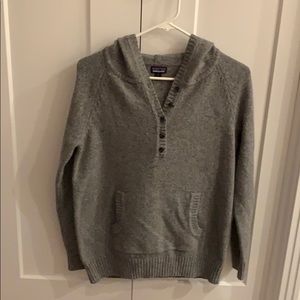Grey Patagonia Hoodie Sweater